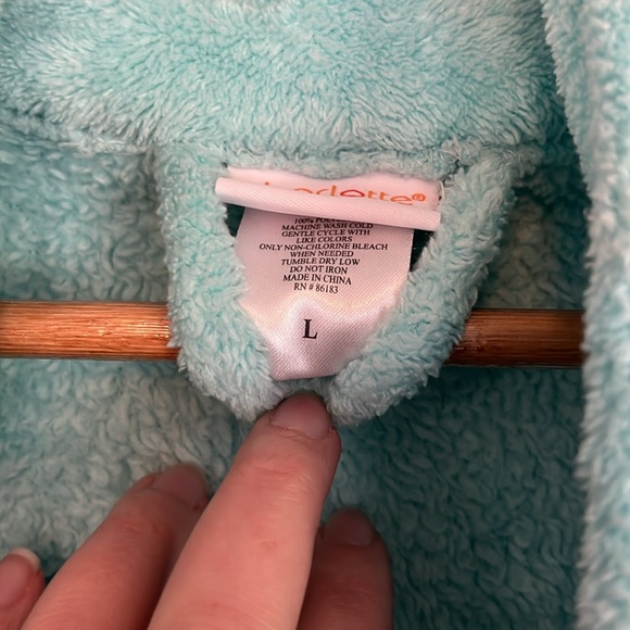 Women’s Turquoise Fuzzy Robe Size L - Picture 5 of 5
